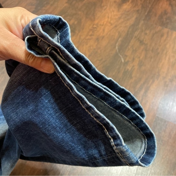 BKE DENIM “Aiden” boot leg jeans Size 25R *bbq stain on left leg EUC - Picture 4 of 16